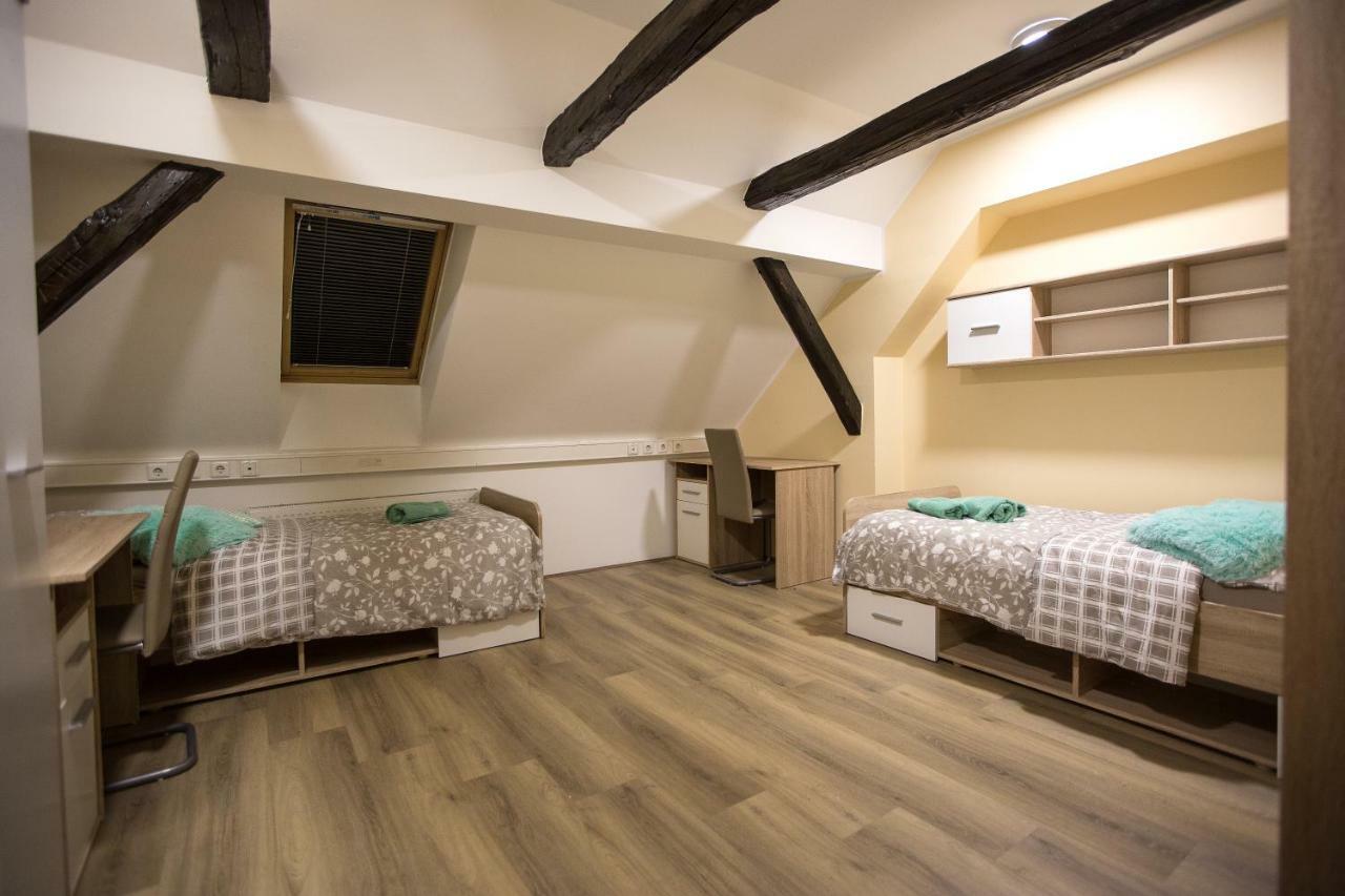 Minidorm Rooms In Heart Of City Center Марібор Екстер'єр фото