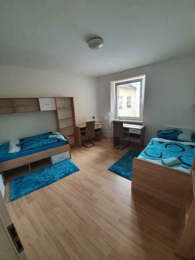 Minidorm Rooms In Heart Of City Center Марібор Екстер'єр фото